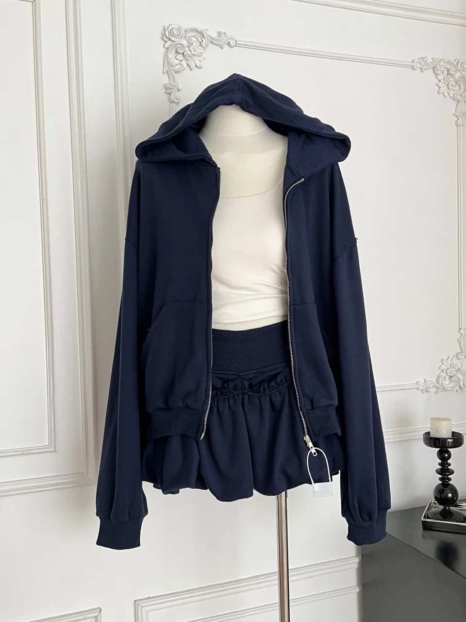 Wild behaviour set STP169 images